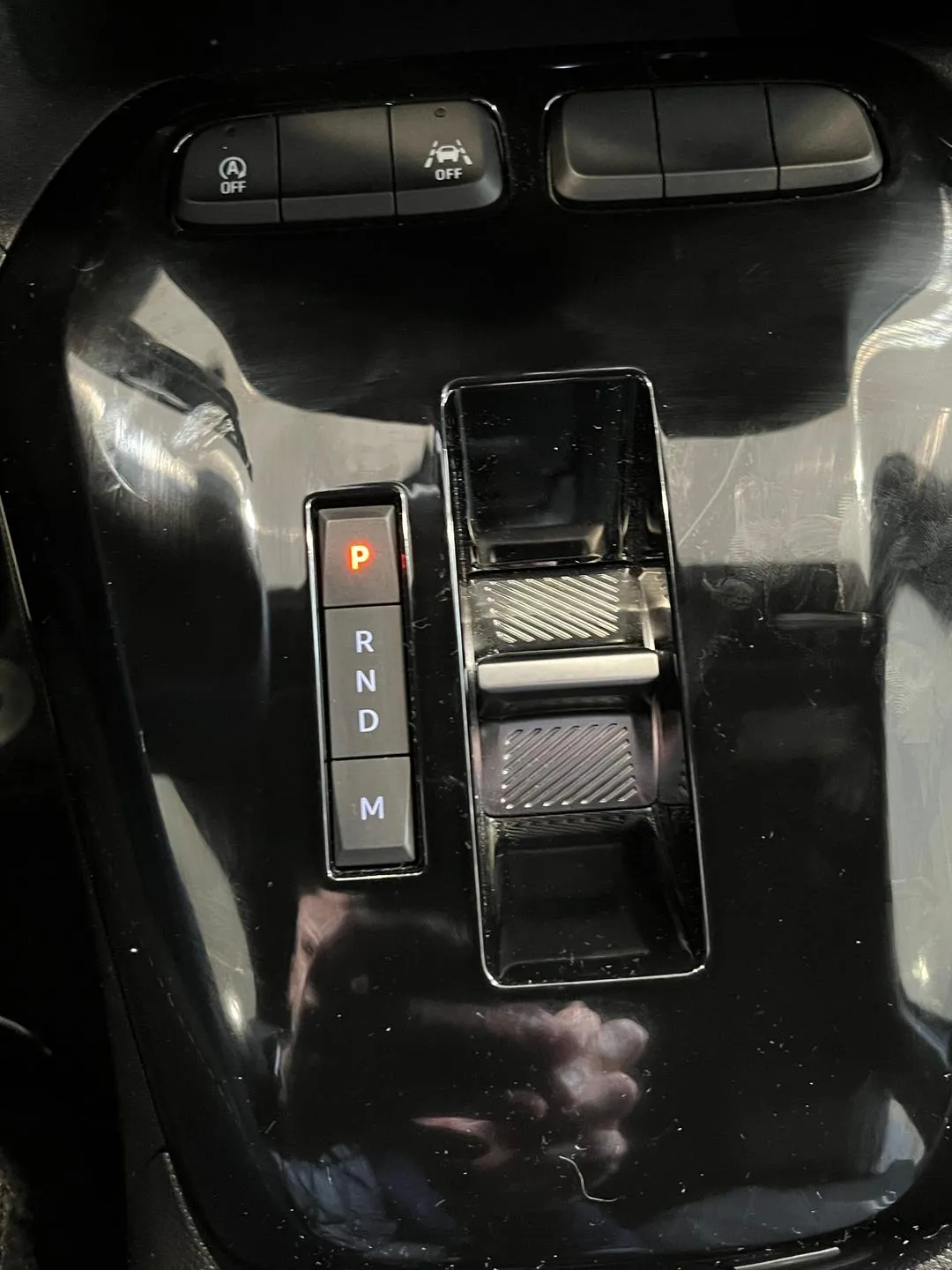 Corsa Hybrid1010 GS VO-interior-2